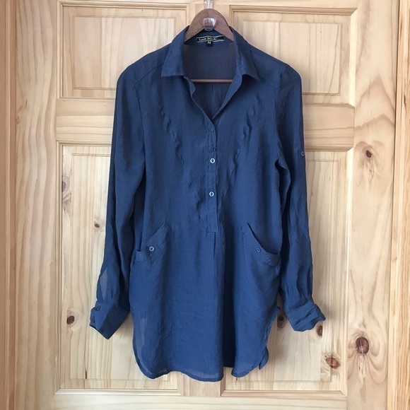 LOVE Stitch tunic top with roll tab sleeves size medium - Picture 2 of 9